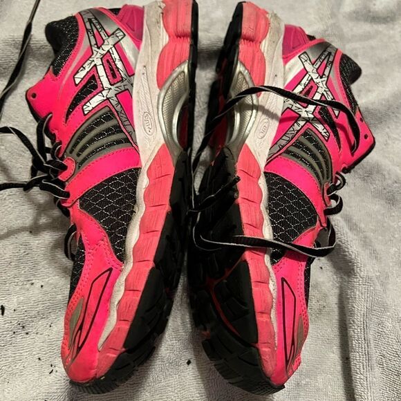 asics running shoes work out sneakers - Picture 4 of 5